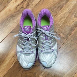 Women’s Nike size 8